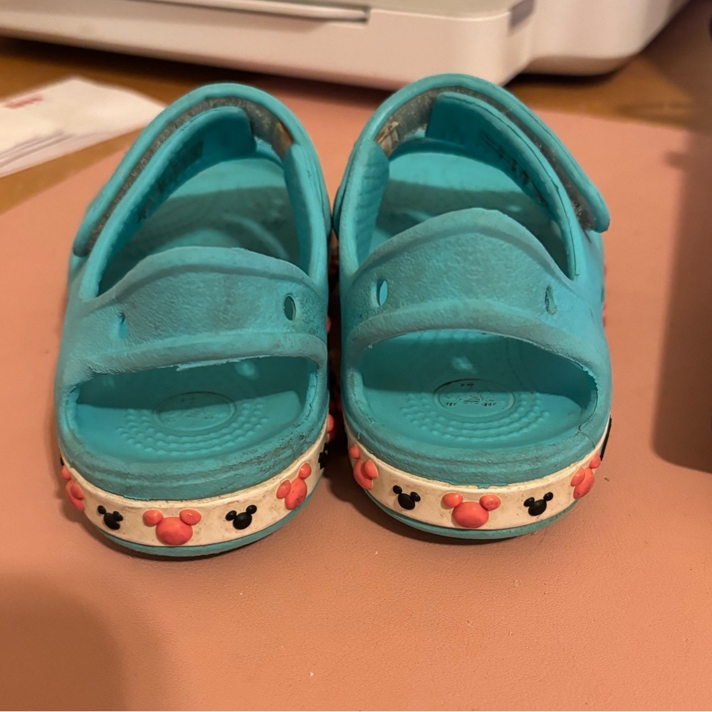 Crocs Crocband II Mickey PS Sandal C9. - Picture 4 of 14